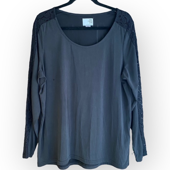 2 for $35 Vero Moda Modal Silky Long Sleeve Top with Lace Sleeve Detail Size XL - Picture 1 of 8